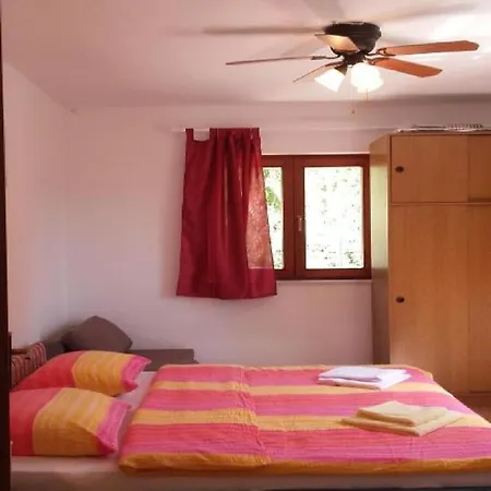 Smilje I Maslina Apartman *