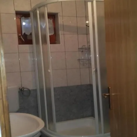 Apartman Smilje I Maslina Gornji Karin